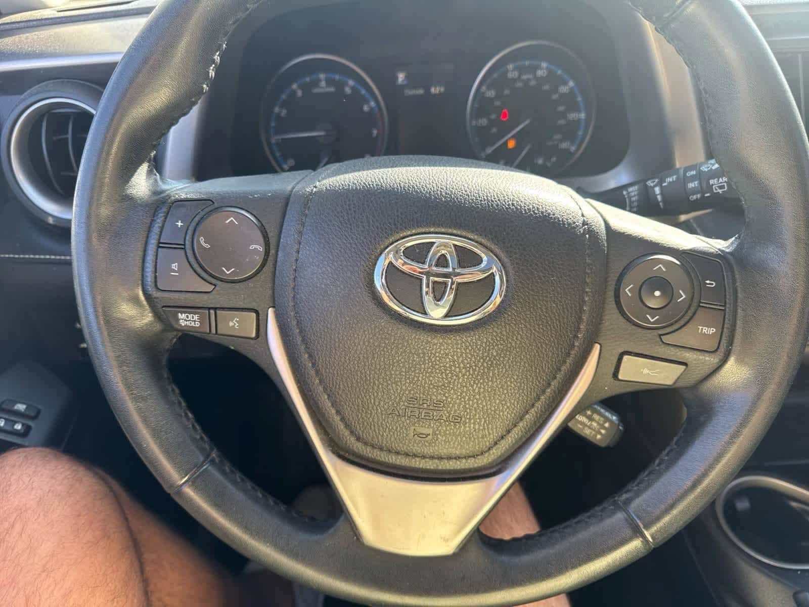 Thumbnail: 2018 Toyota RAV4 - 46