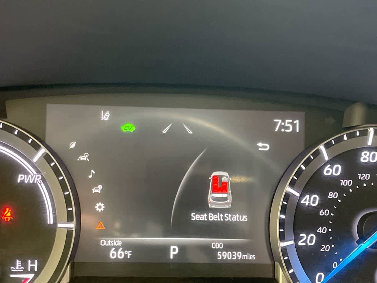 Thumbnail: 2022 Toyota Highlander - 15