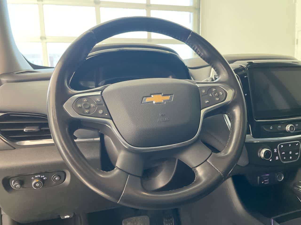 Thumbnail: 2020 Chevrolet Traverse - 14