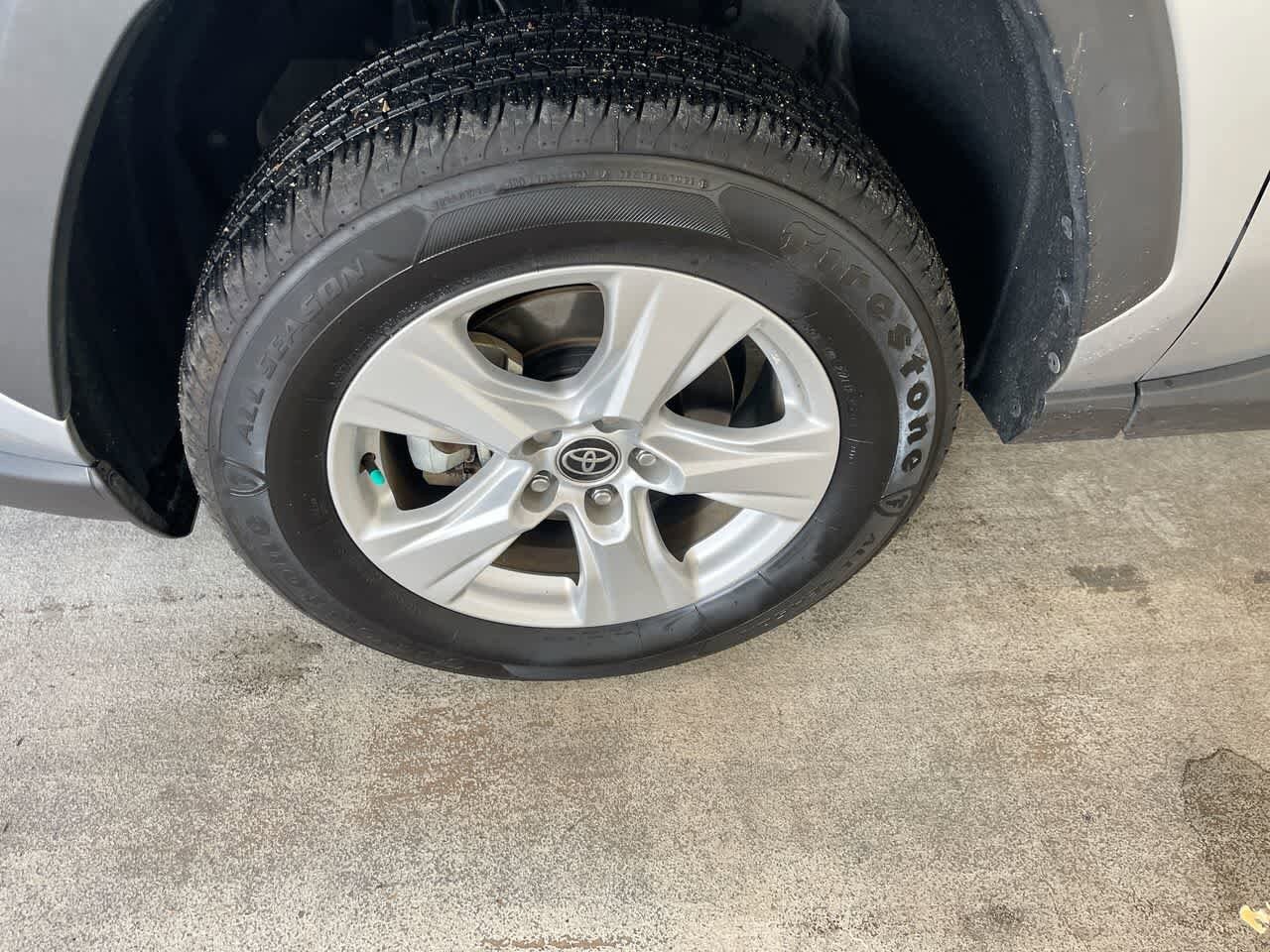 Thumbnail: 2021 Toyota RAV4 - 10