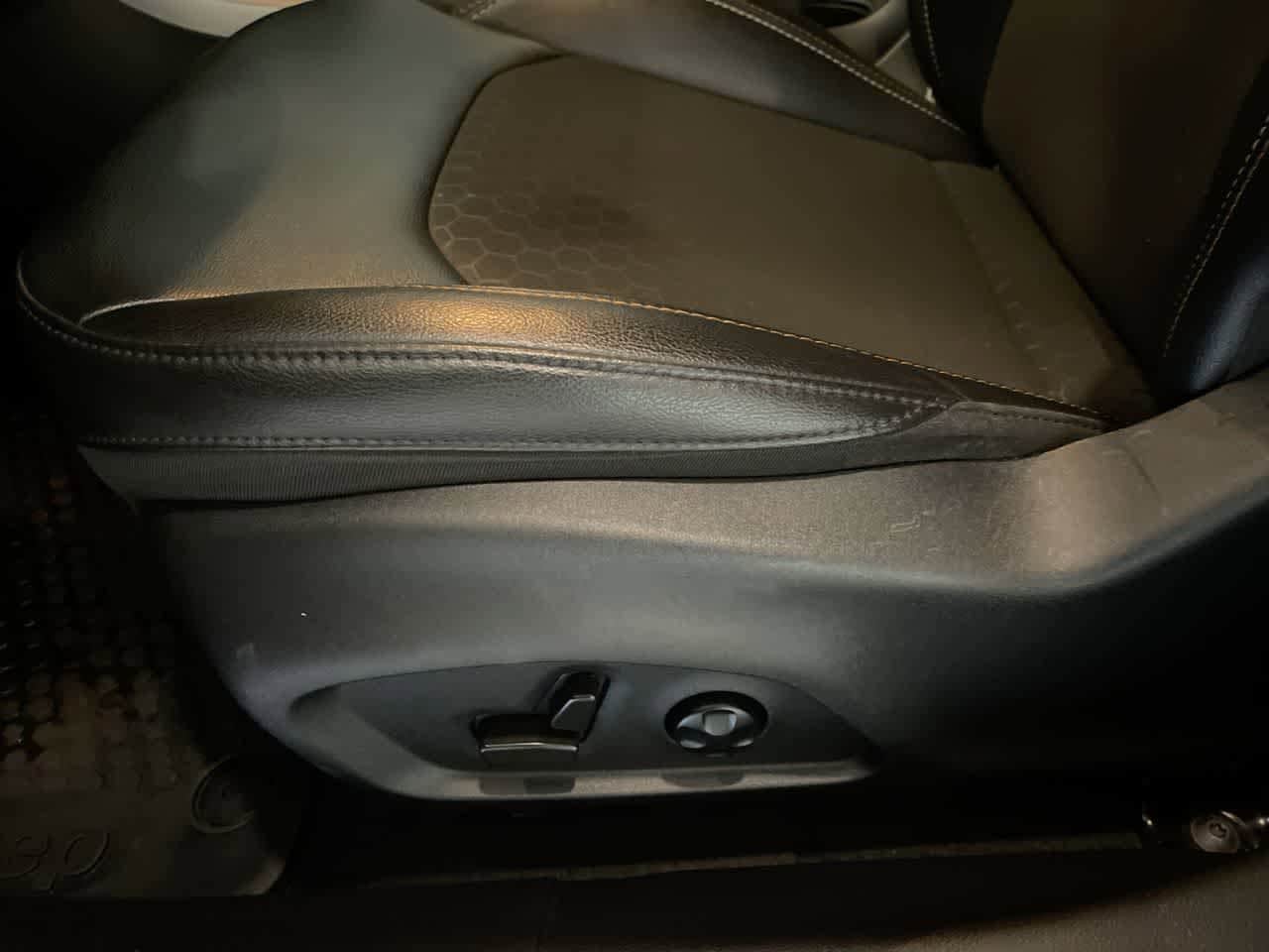 Thumbnail: 2021 Jeep Compass - 12