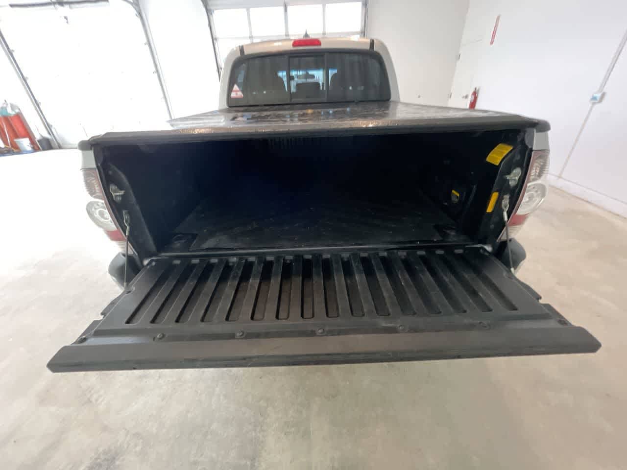 Thumbnail: 2014 Toyota Tacoma - 22