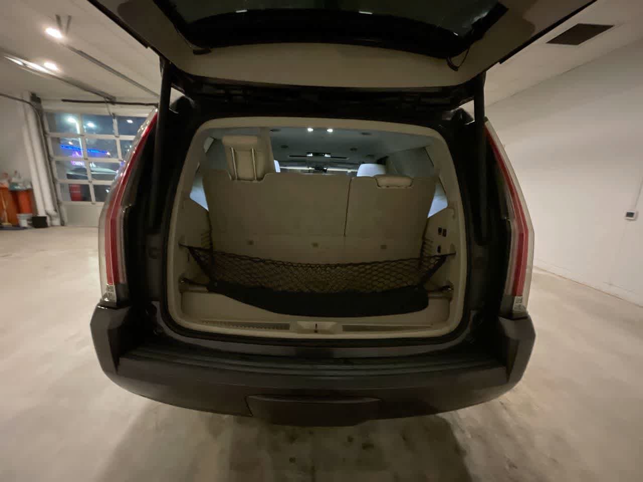 Thumbnail: 2015 Cadillac Escalade - 25