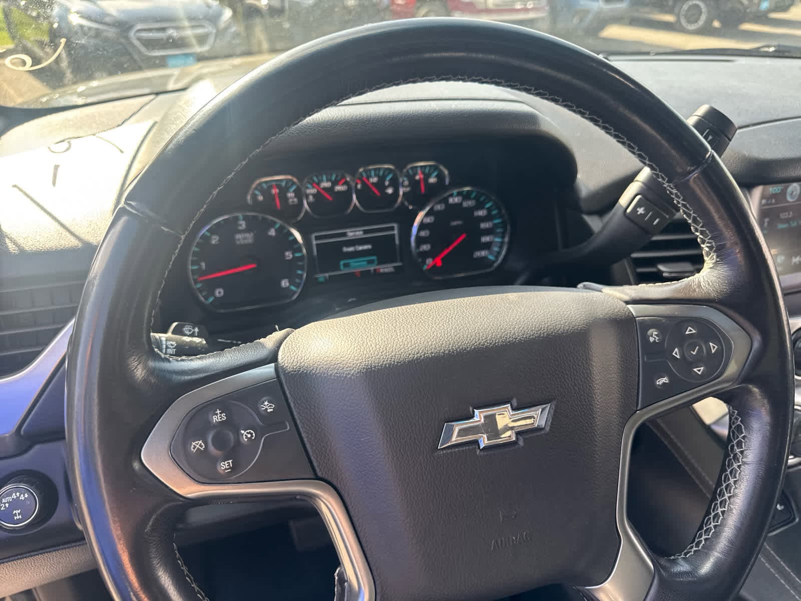 Thumbnail: 2018 Chevrolet Suburban - 30