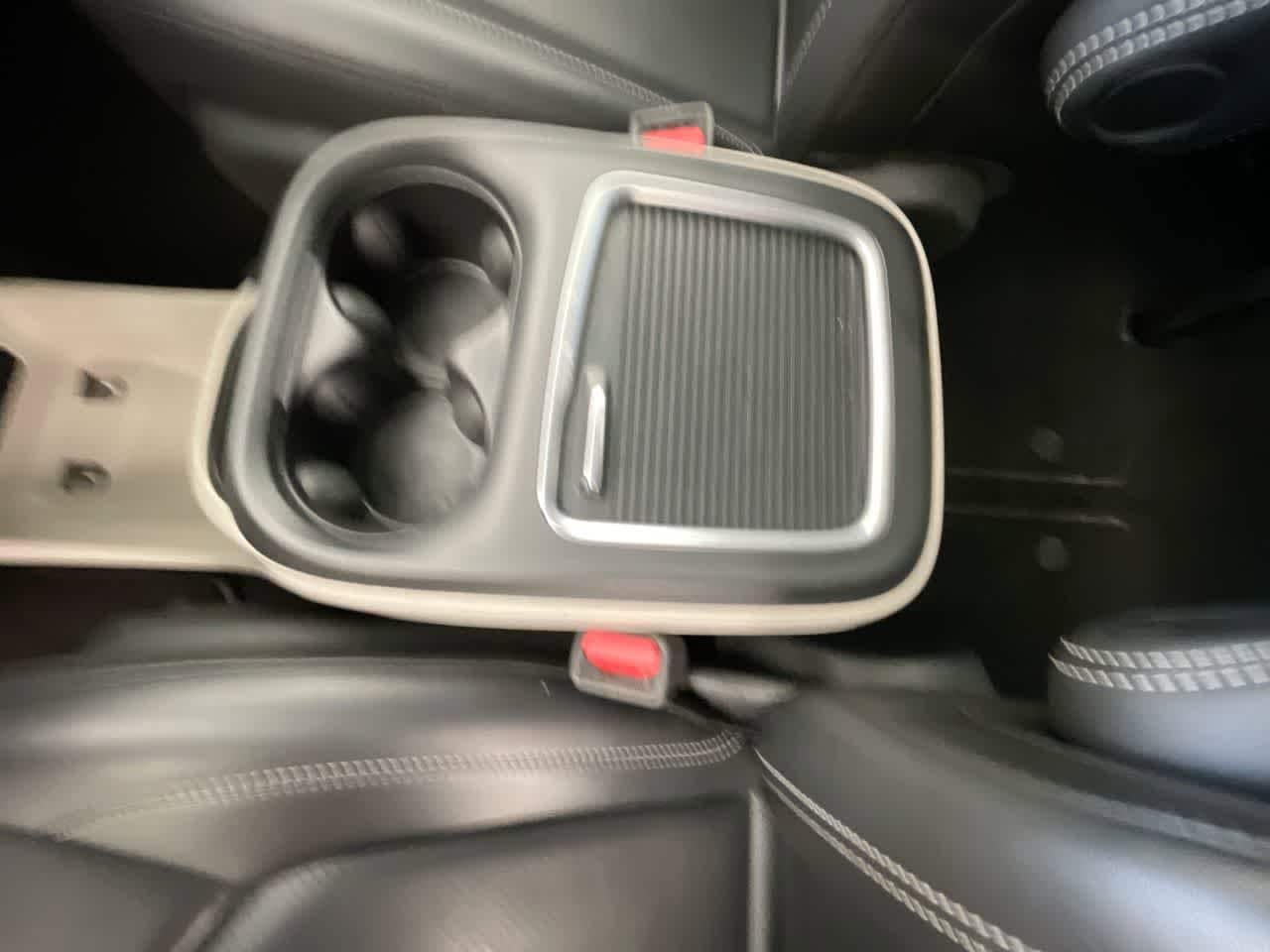 Thumbnail: 2023 Chrysler Pacifica - 20