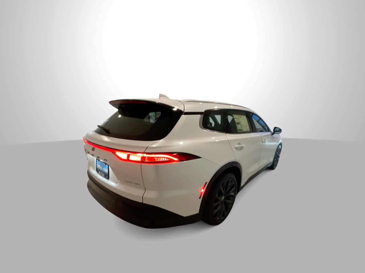 Thumbnail: 2025 Toyota Crown Signia - 8