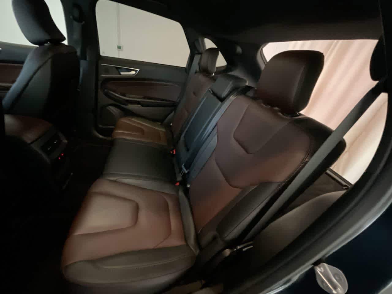 Thumbnail: 2022 Ford Edge - 22