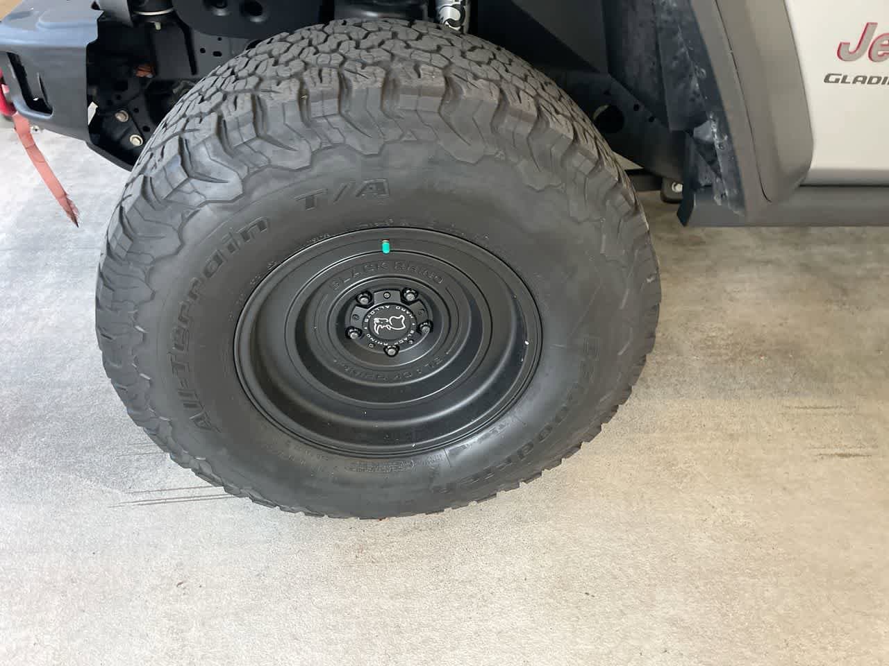 Thumbnail: 2020 Jeep Gladiator - 10