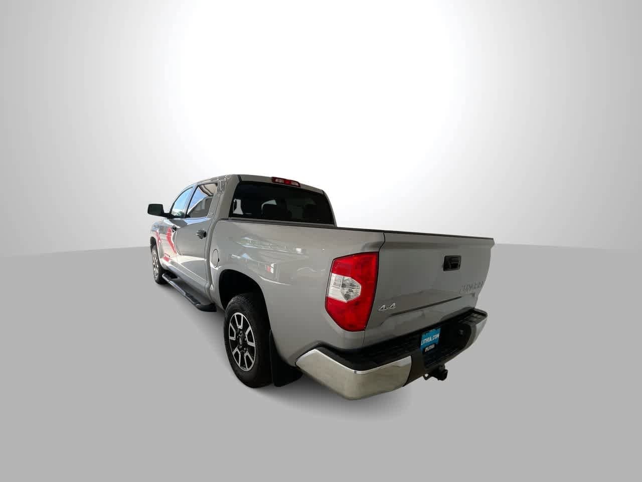 Thumbnail: 2017 Toyota Tundra - 6