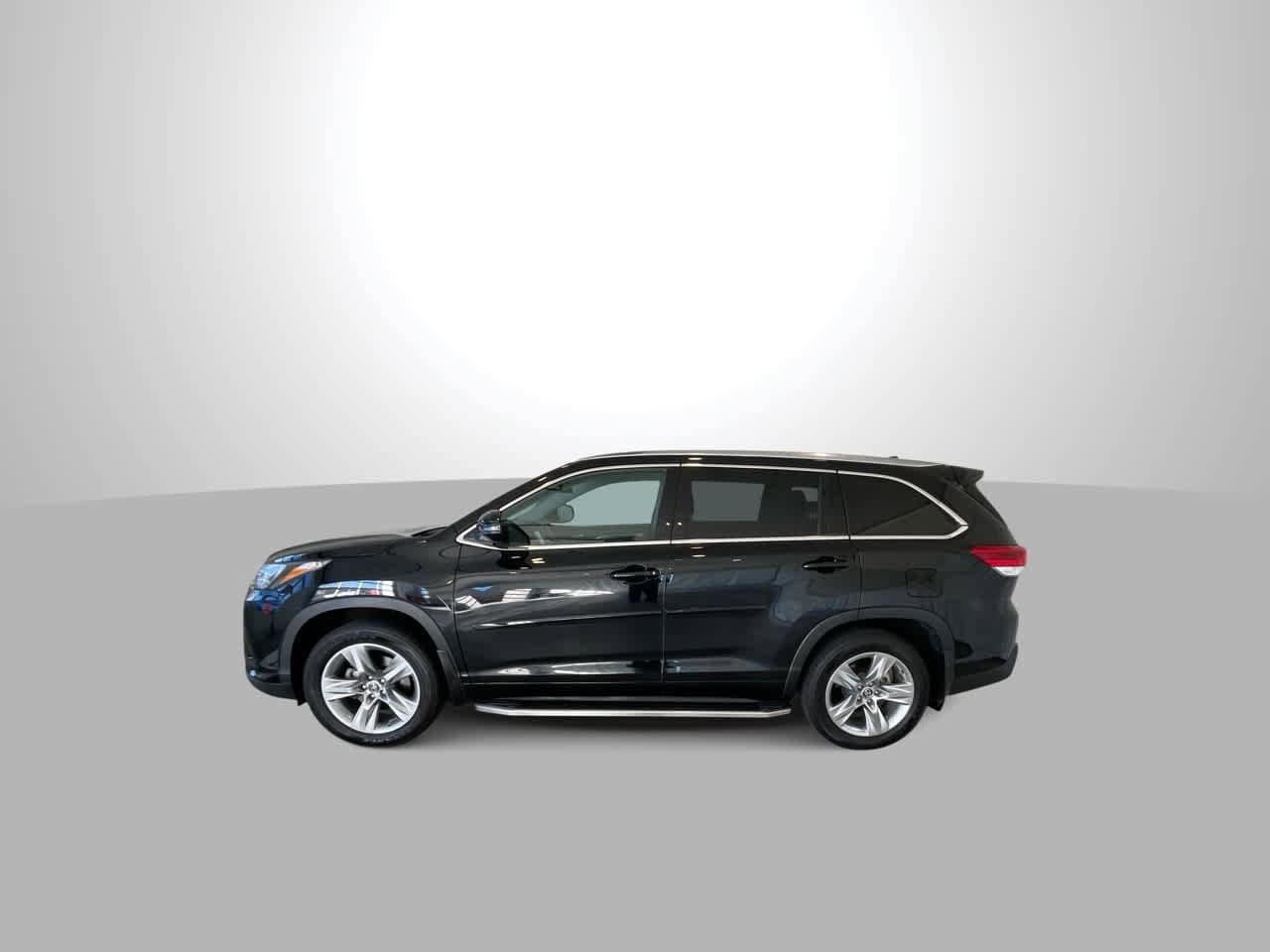 Thumbnail: 2019 Toyota Highlander - 5