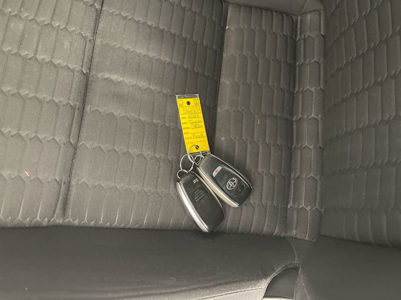 Thumbnail: 2024 Toyota GR86 - 25