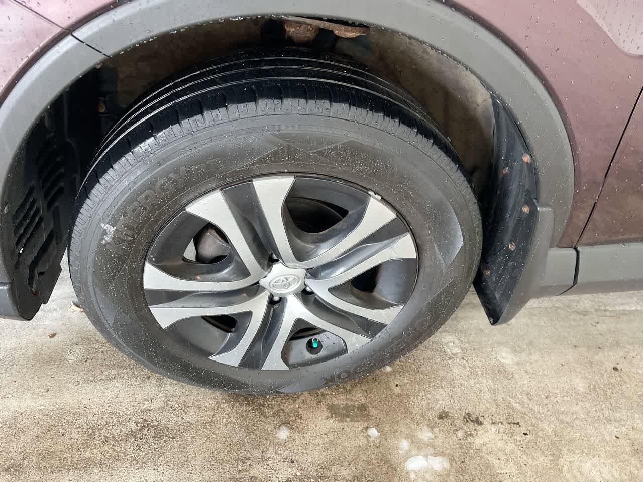 Thumbnail: 2018 Toyota RAV4 - 10