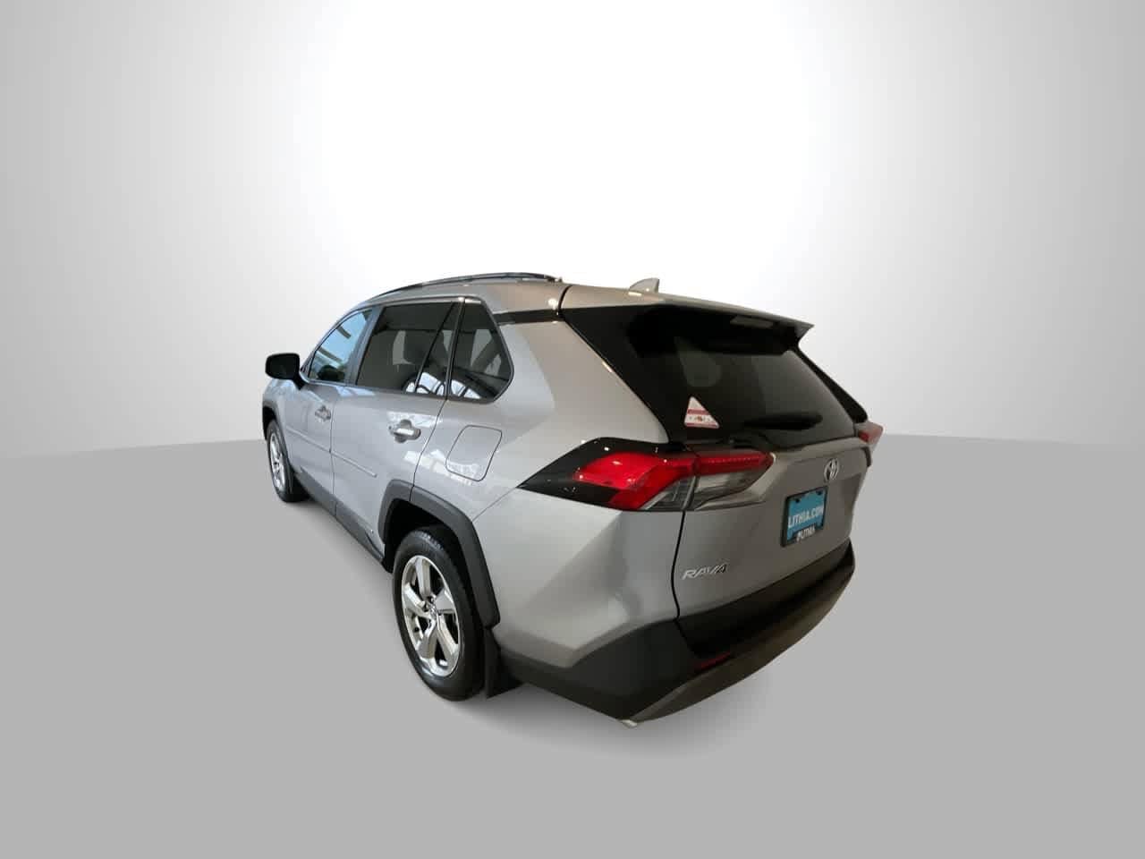 Thumbnail: 2020 Toyota RAV4 - 6