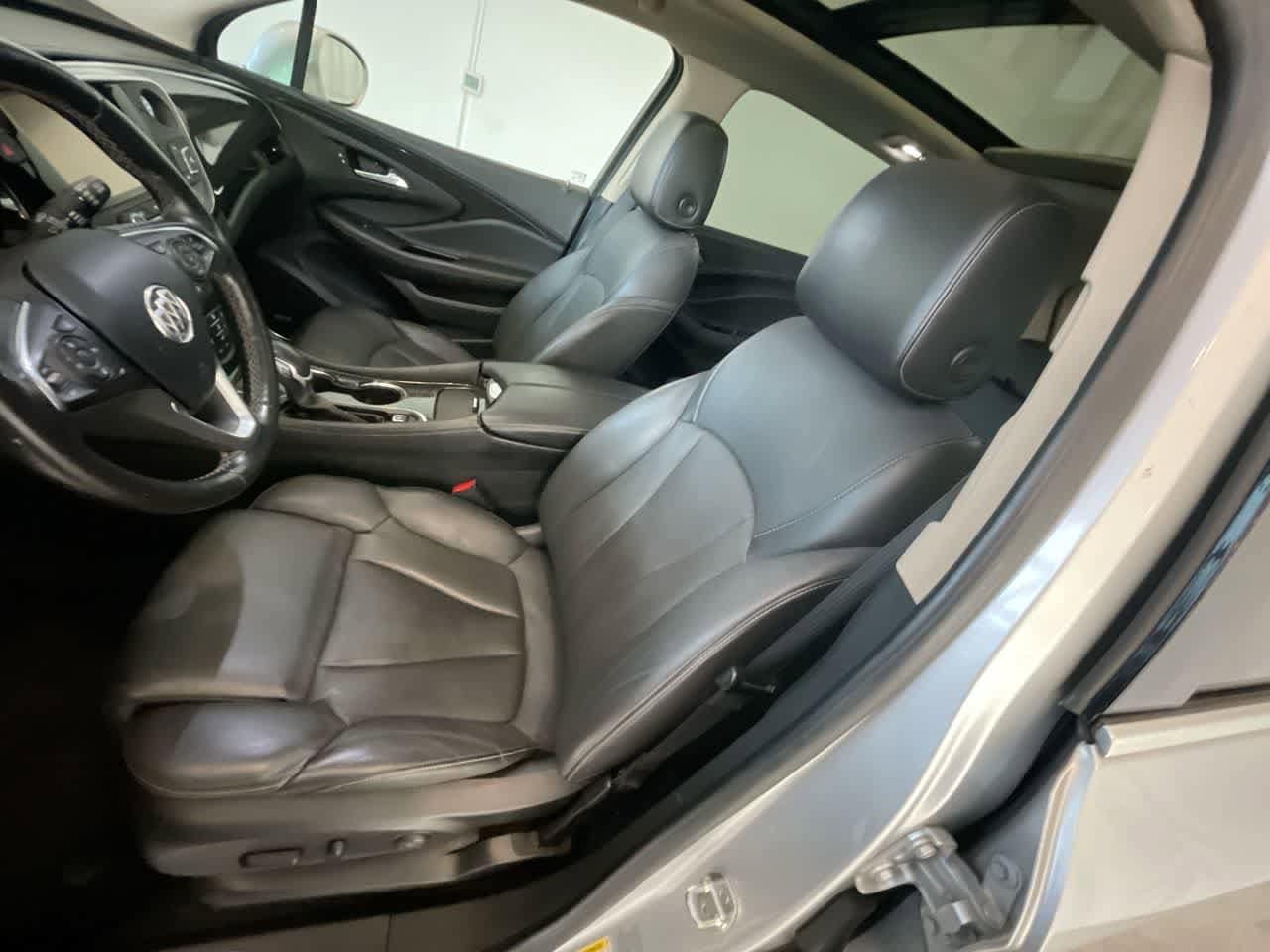 Thumbnail: 2017 Buick Envision - 11