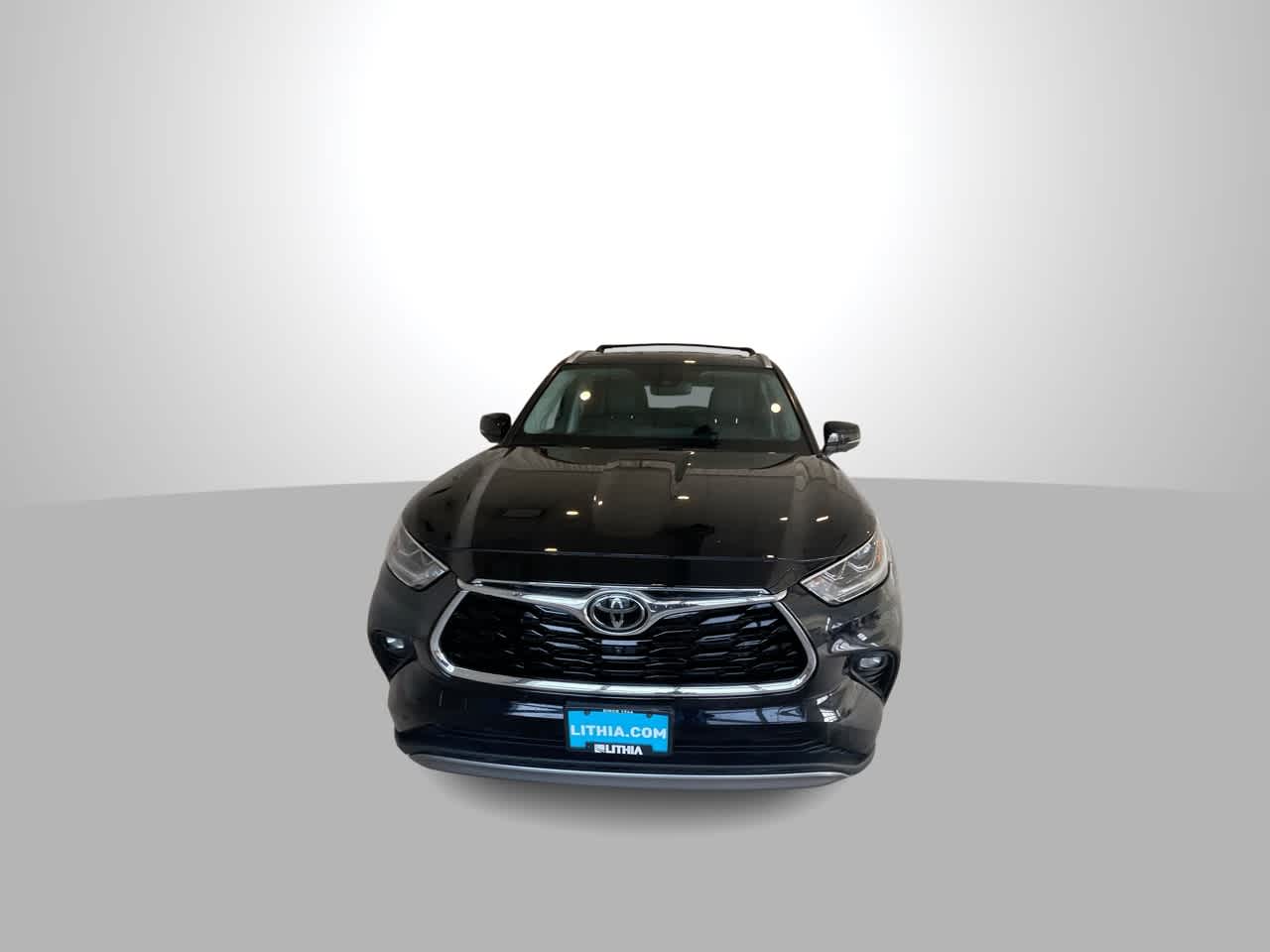 Thumbnail: 2024 Toyota Highlander - 2