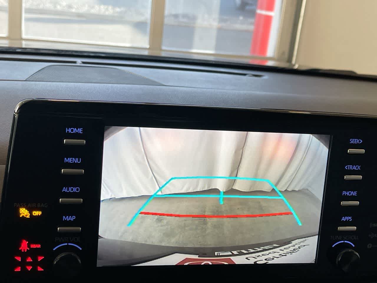 Thumbnail: 2023 Toyota Sienna - 17