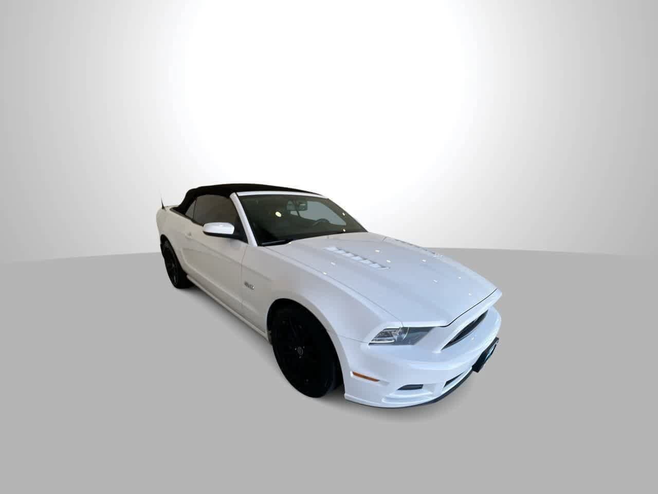 2014 Ford Mustang GT Premium Convertible photo 2