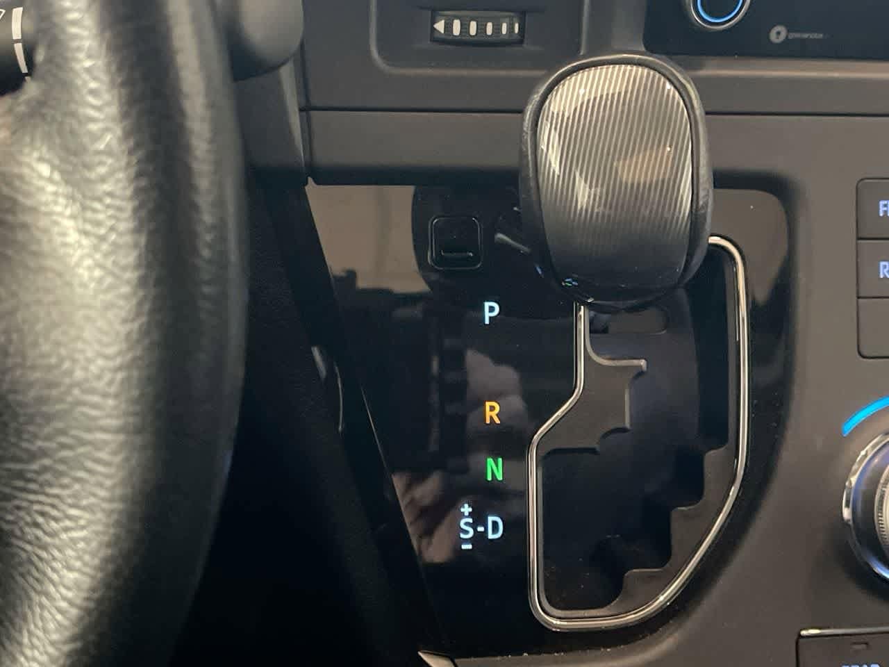 Thumbnail: 2020 Toyota Sienna - 20