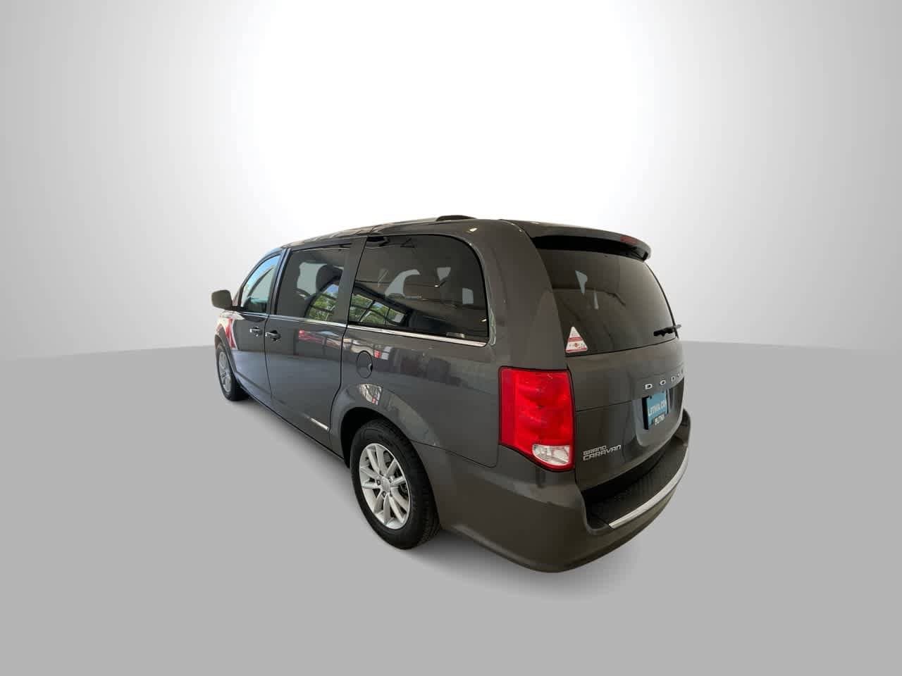 Thumbnail: 2019 Dodge Grand Caravan - 6