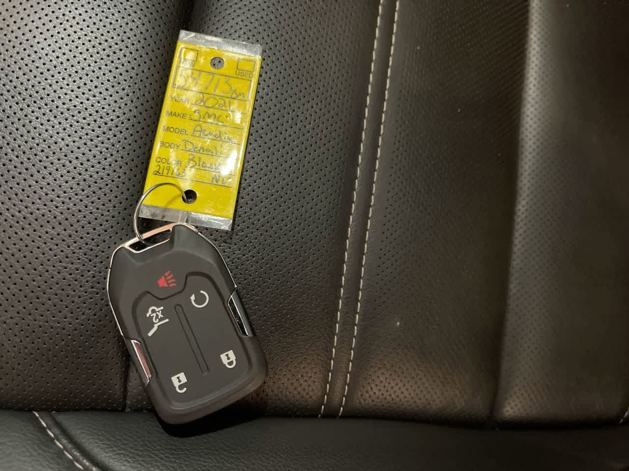 Thumbnail: 2021 GMC Acadia - 32