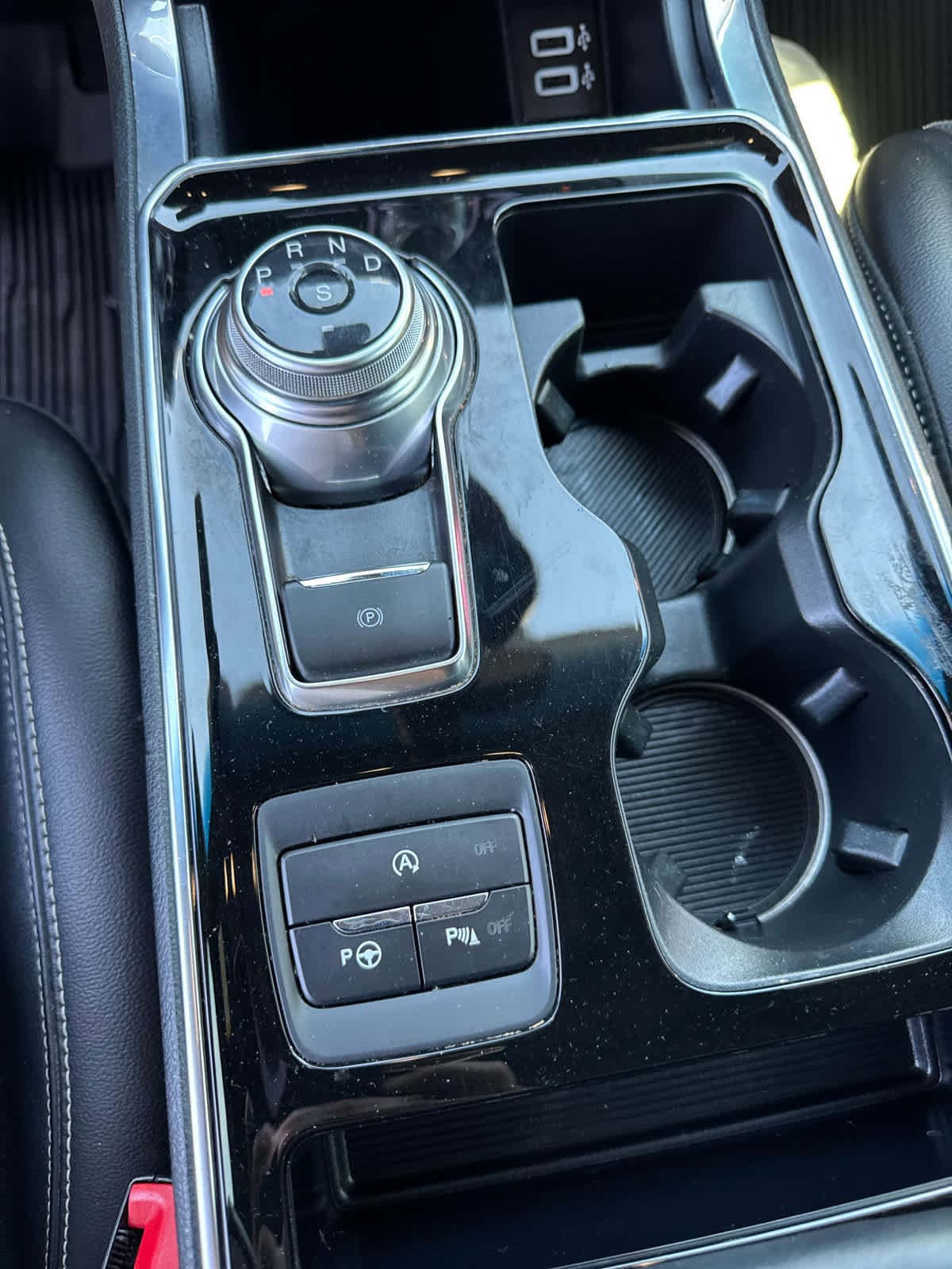 Thumbnail: 2020 Ford Edge - 44