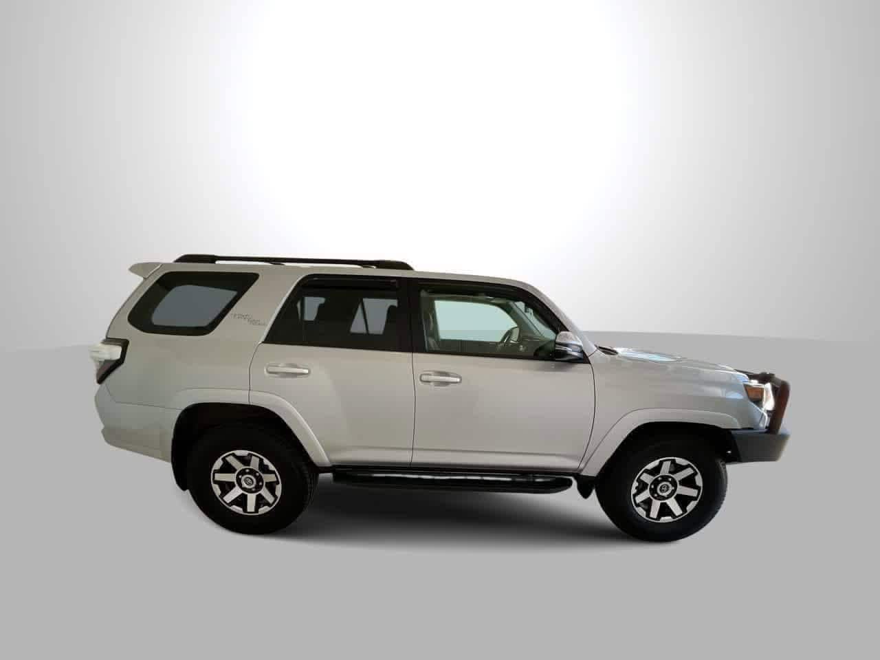 Thumbnail: 2020 Toyota 4Runner - 8