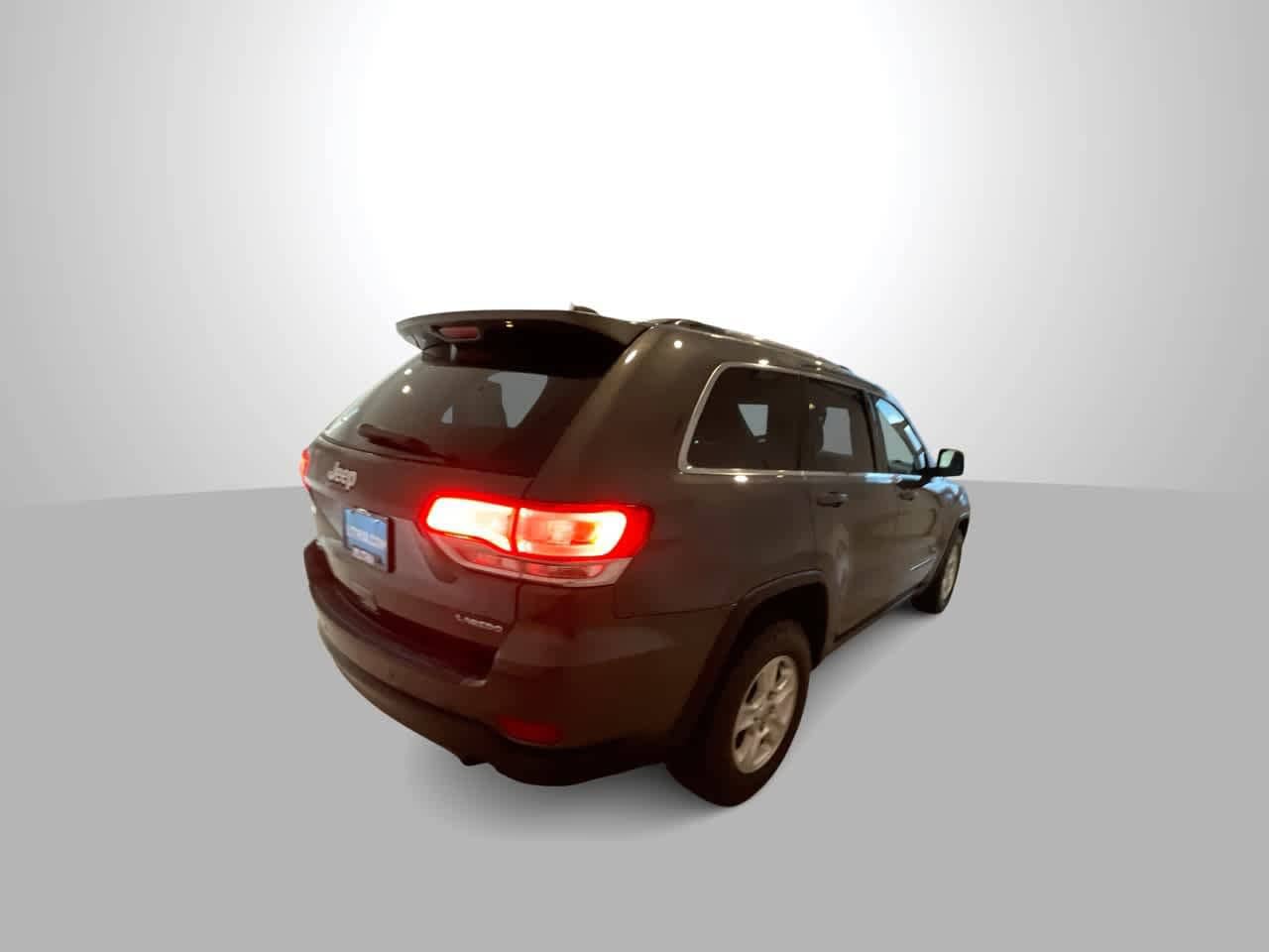 Thumbnail: 2017 Jeep Grand Cherokee - 8