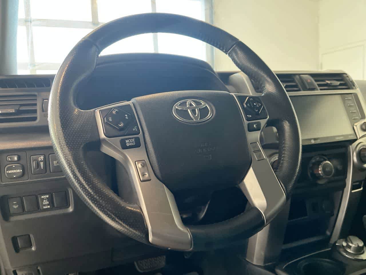 Thumbnail: 2021 Toyota 4Runner - 14