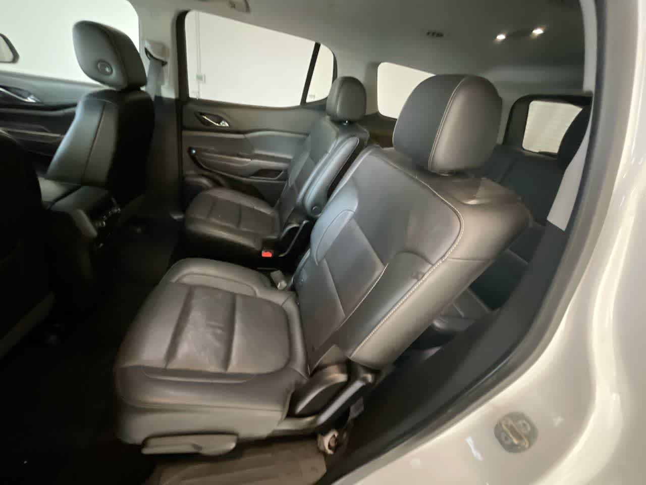2020 GMC Acadia SLT - Photo 22