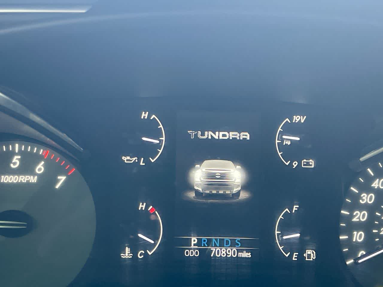 Thumbnail: 2021 Toyota Sequoia - 14