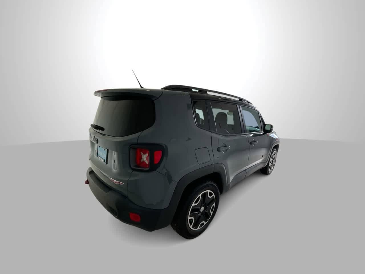 Thumbnail: 2015 Jeep Renegade - 9