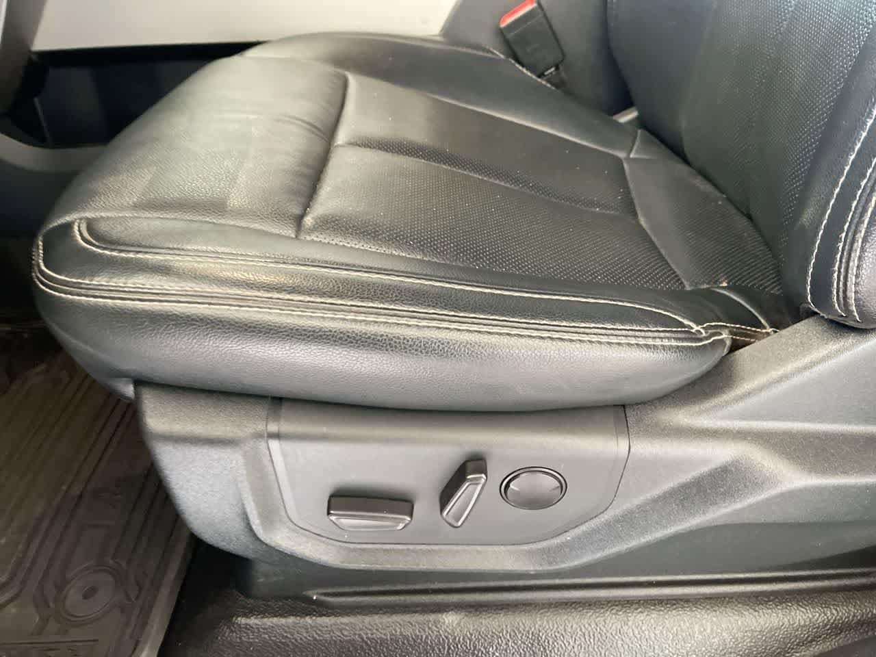 Thumbnail: 2022 Ford Econoline - 12