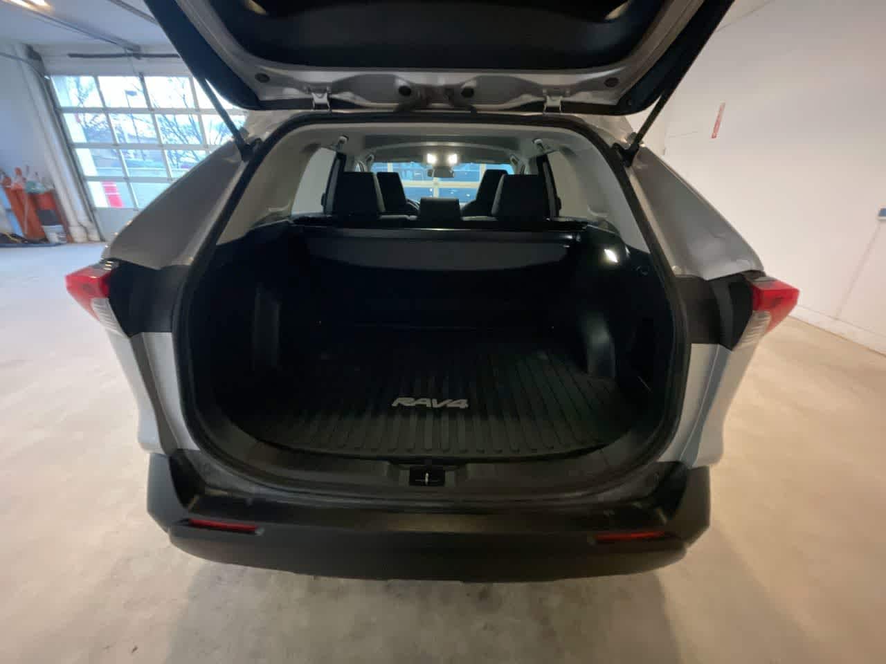 Thumbnail: 2024 Toyota RAV4 - 23