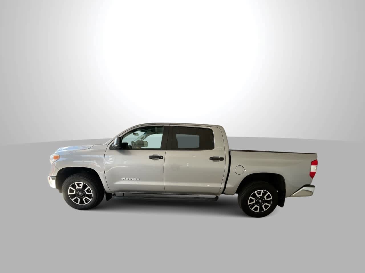 Thumbnail: 2017 Toyota Tundra - 5