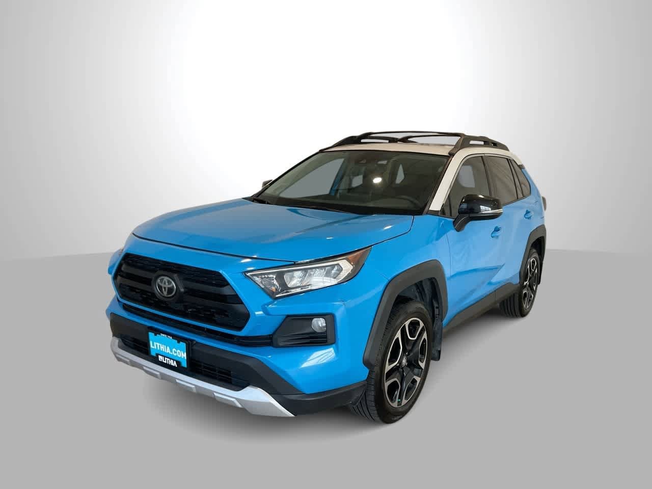 Thumbnail: 2019 Toyota RAV4 - 1
