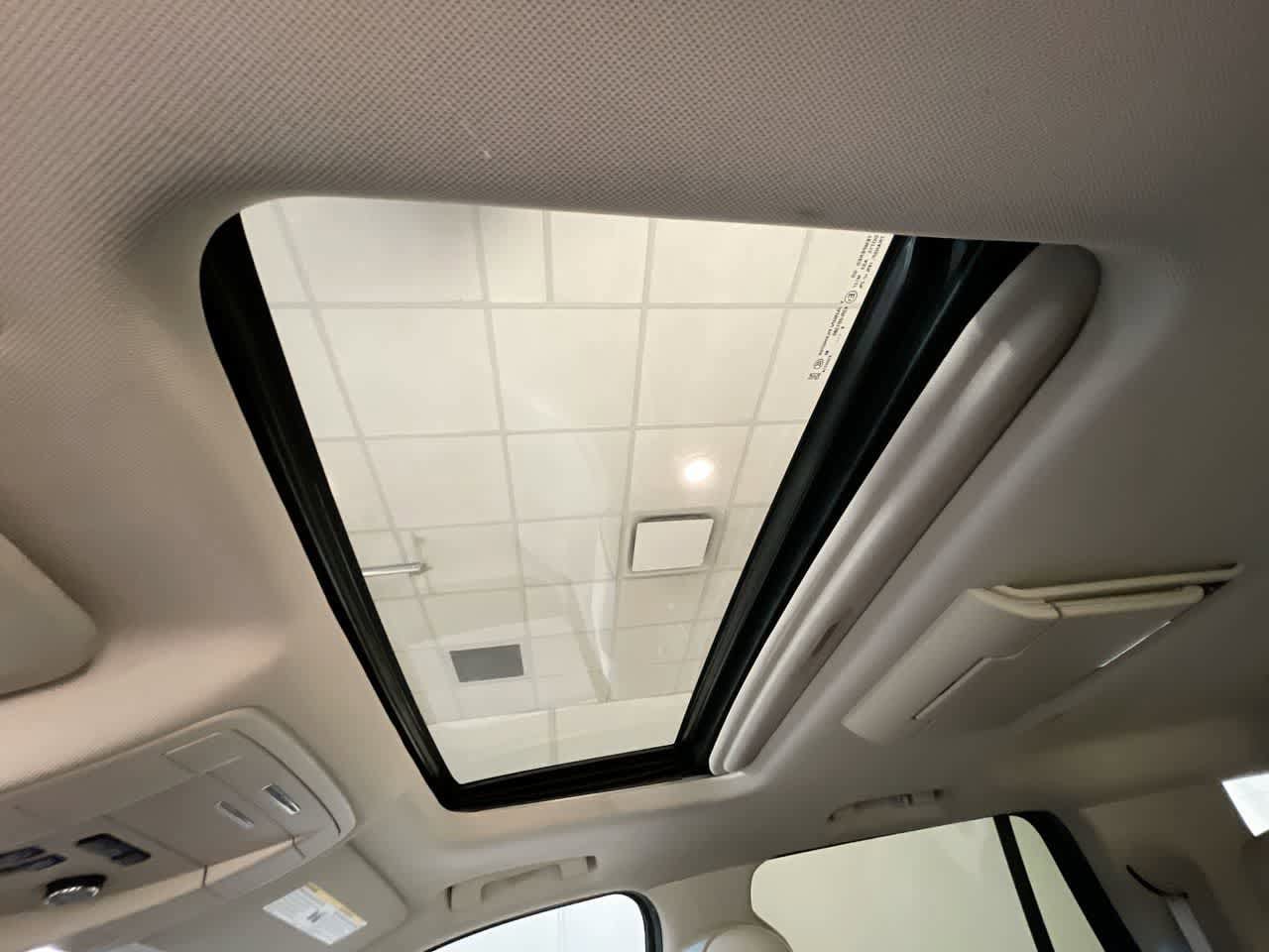 Thumbnail: 2019 GMC Yukon - 22