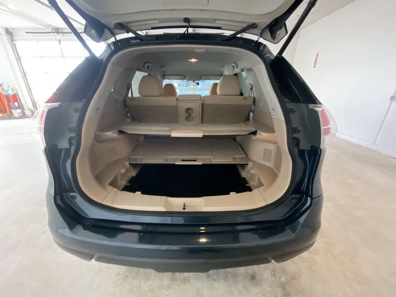 Thumbnail: 2015 Nissan Rogue - 23