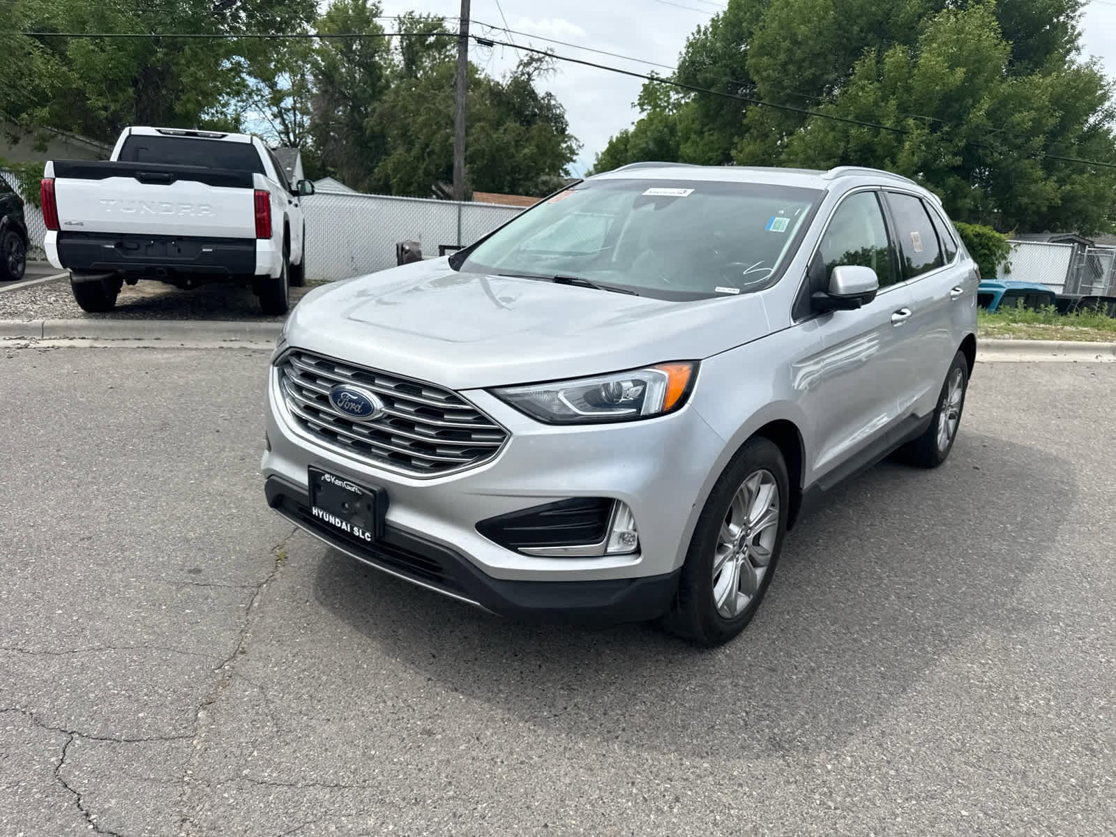 2019 Ford Edge Titanium 2