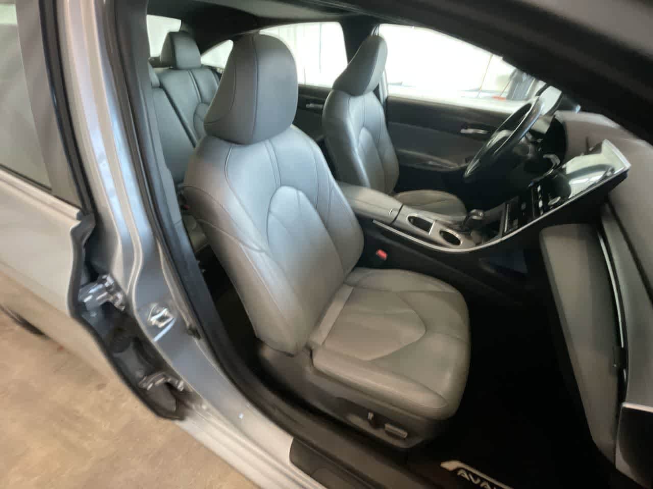 Thumbnail: 2021 Toyota Avalon - 25