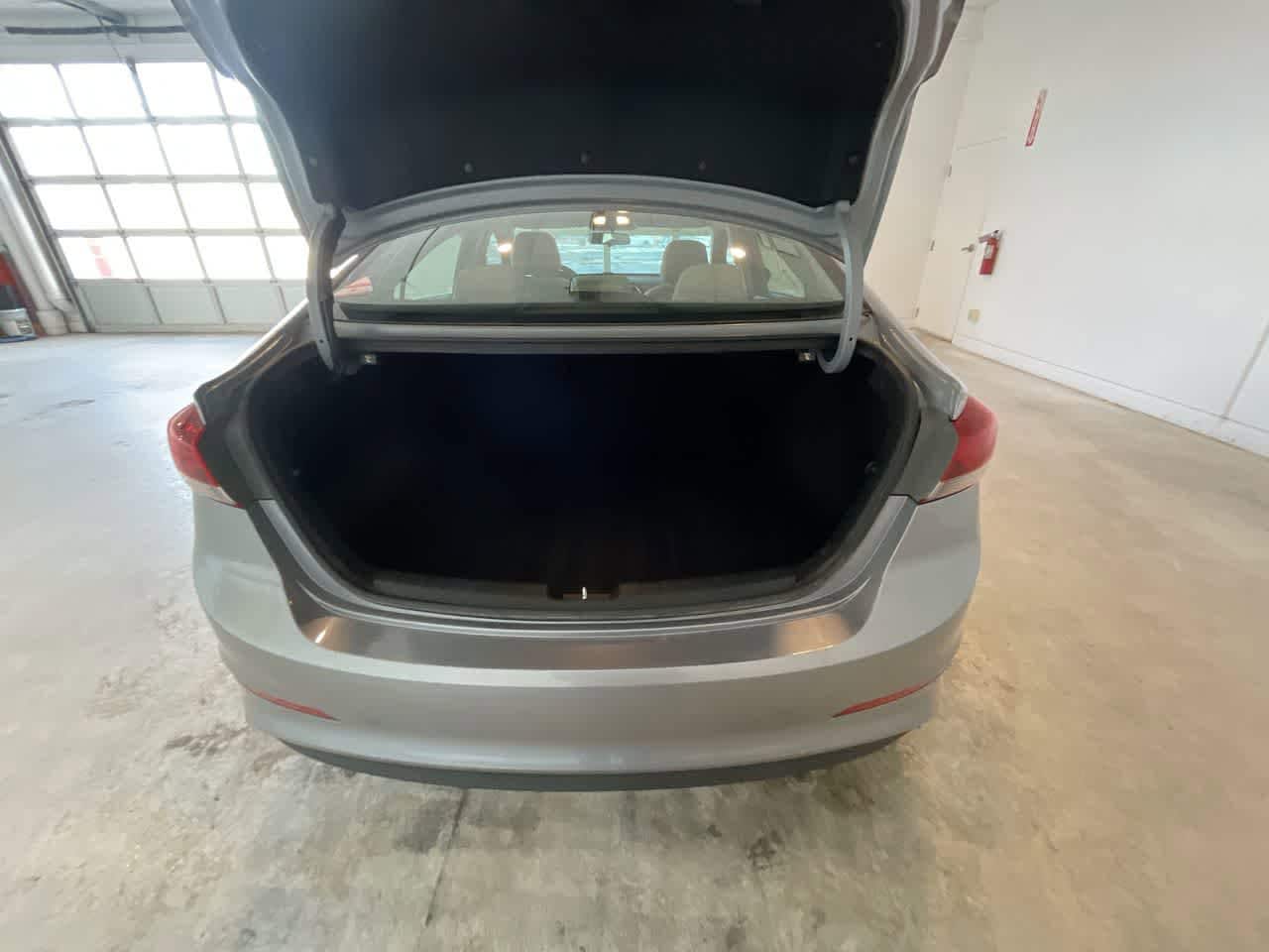 Thumbnail: 2017 Hyundai Elantra - 22