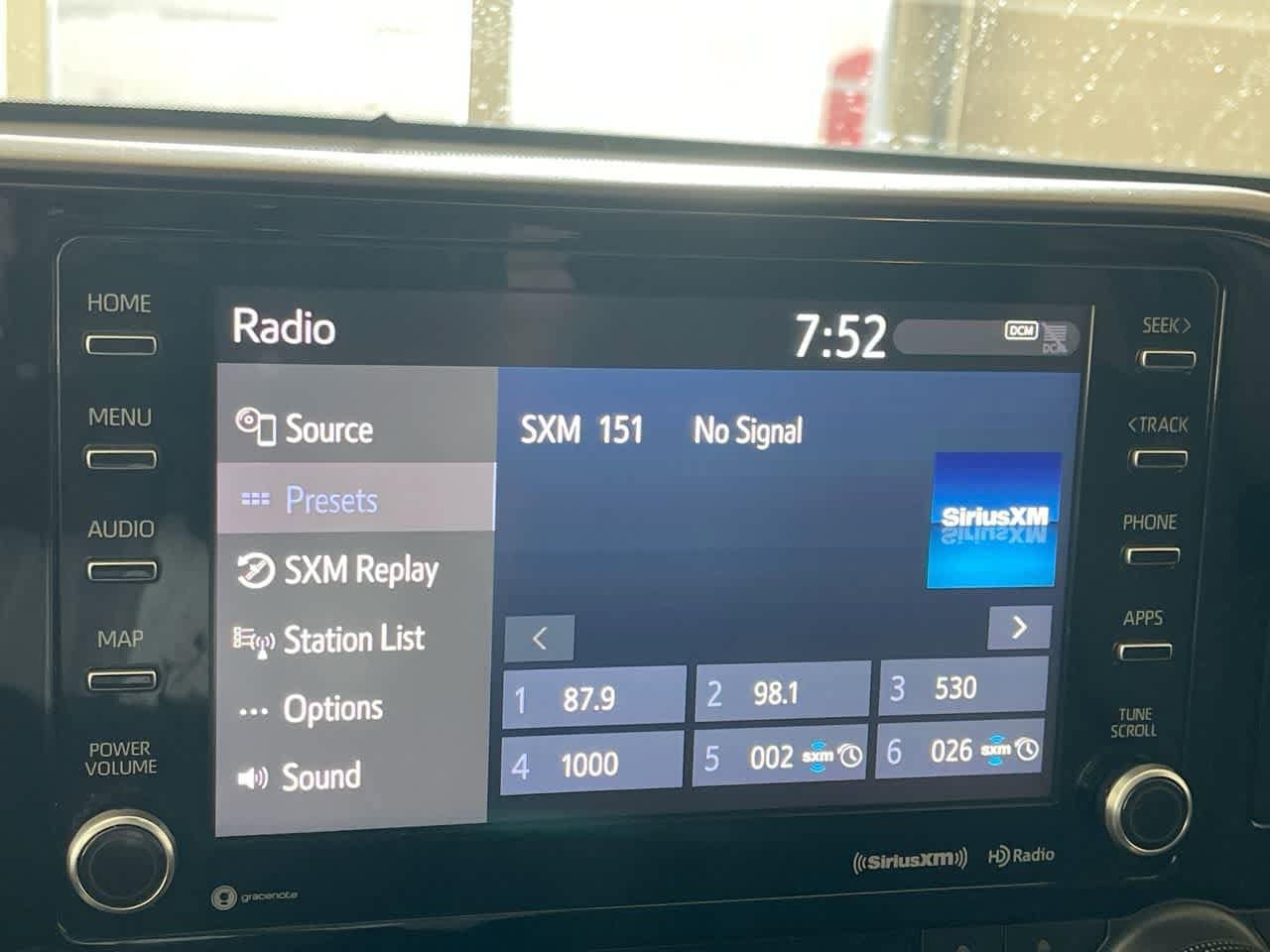 Thumbnail: 2022 Toyota Highlander - 16