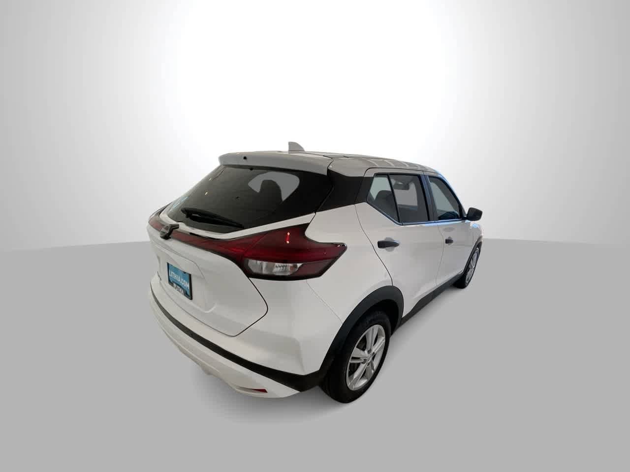 Thumbnail: 2022 Nissan Kicks - 8