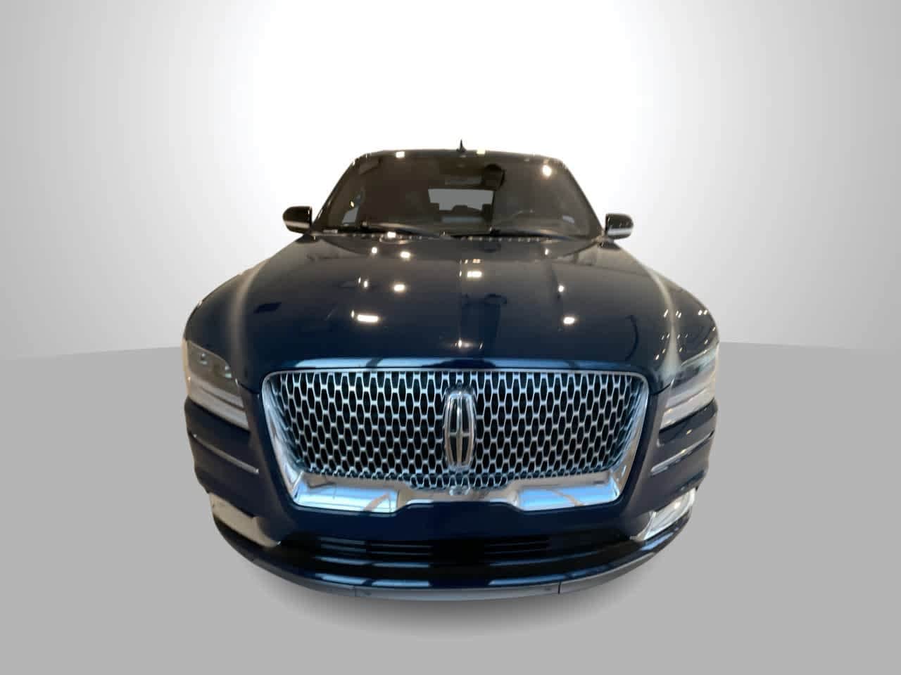 Thumbnail: 2019 Lincoln Navigator L - 3