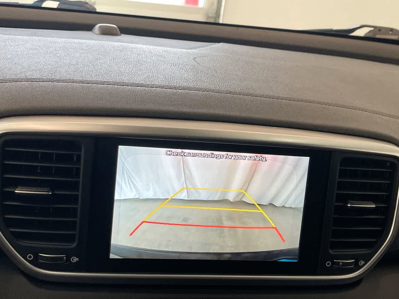 Thumbnail: 2020 Kia Sportage - 17