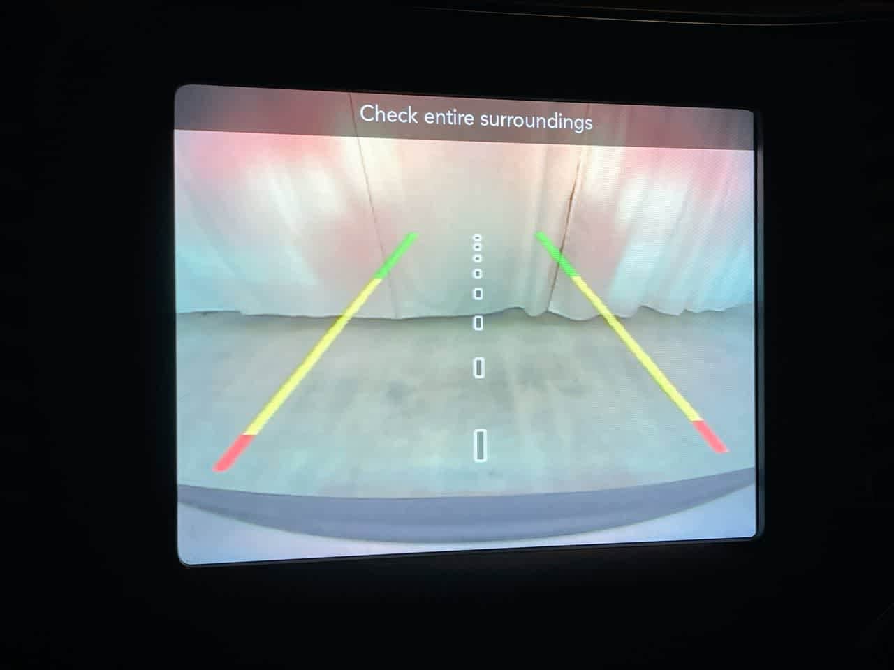 Thumbnail: 2019 Jeep Cherokee - 17