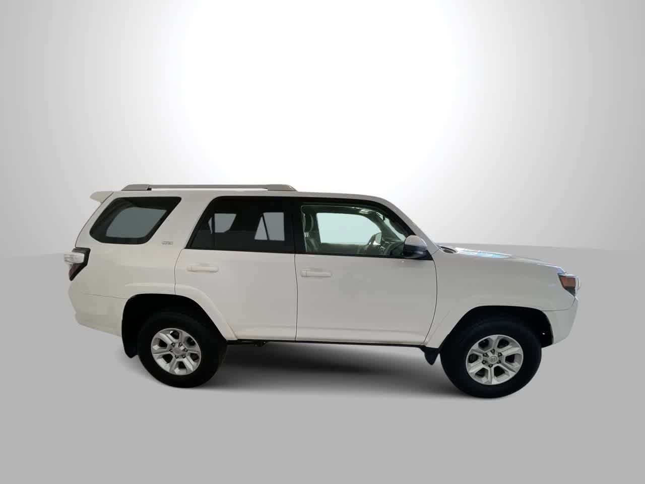 Thumbnail: 2017 Toyota 4Runner - 9