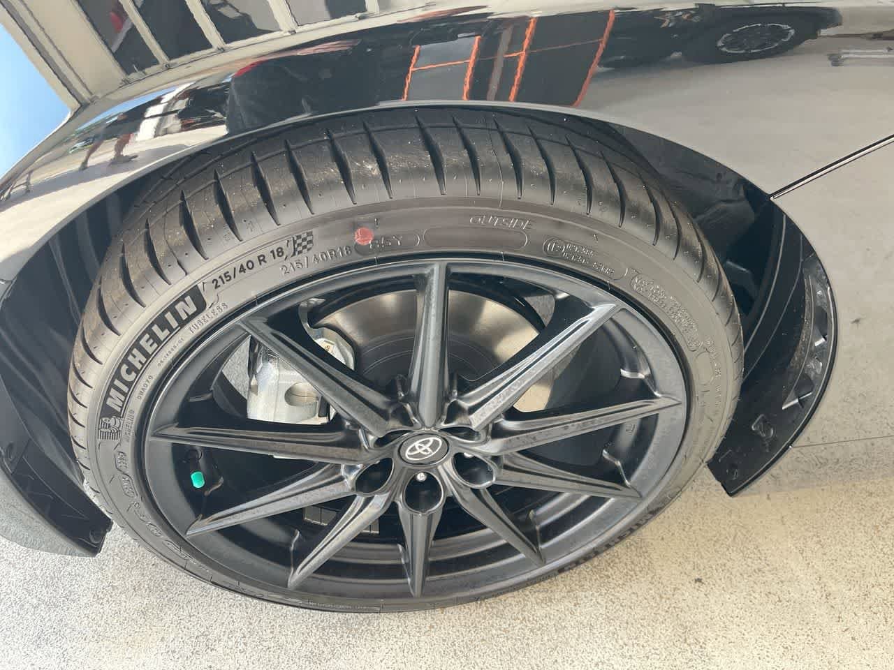 Thumbnail: 2025 Toyota GR86 - 10