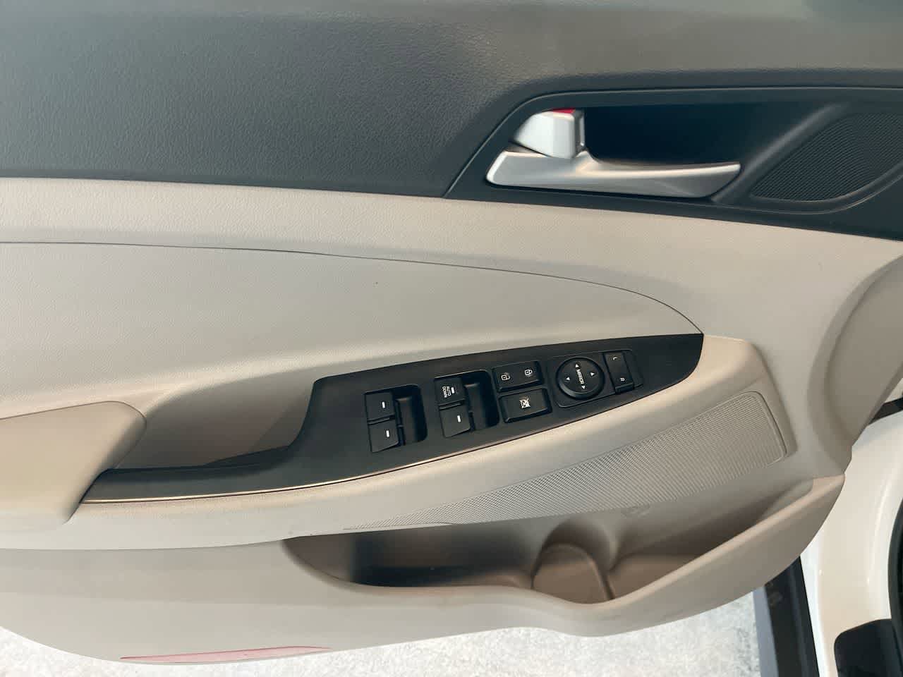 Thumbnail: 2020 Hyundai Tucson - 13