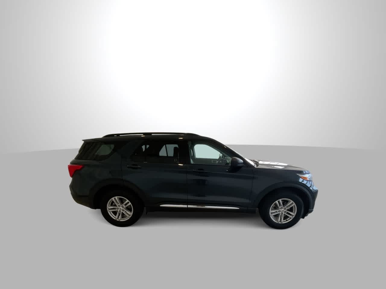 Thumbnail: 2022 Ford Explorer - 9