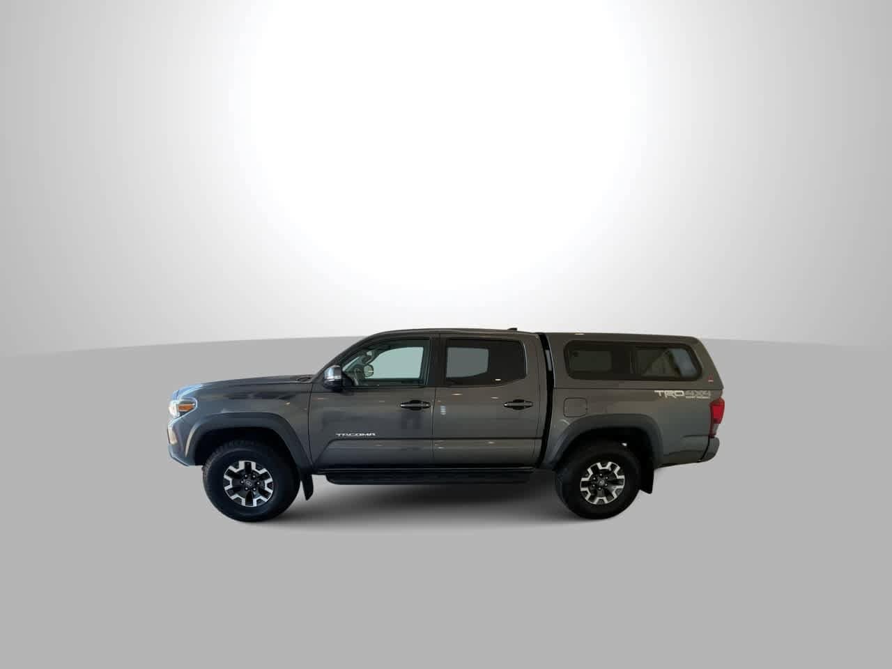 Thumbnail: 2018 Toyota Tacoma - 5